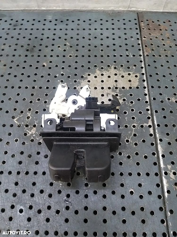 Broasca haion seat toledo 4 kg3 5e0827505 - 2