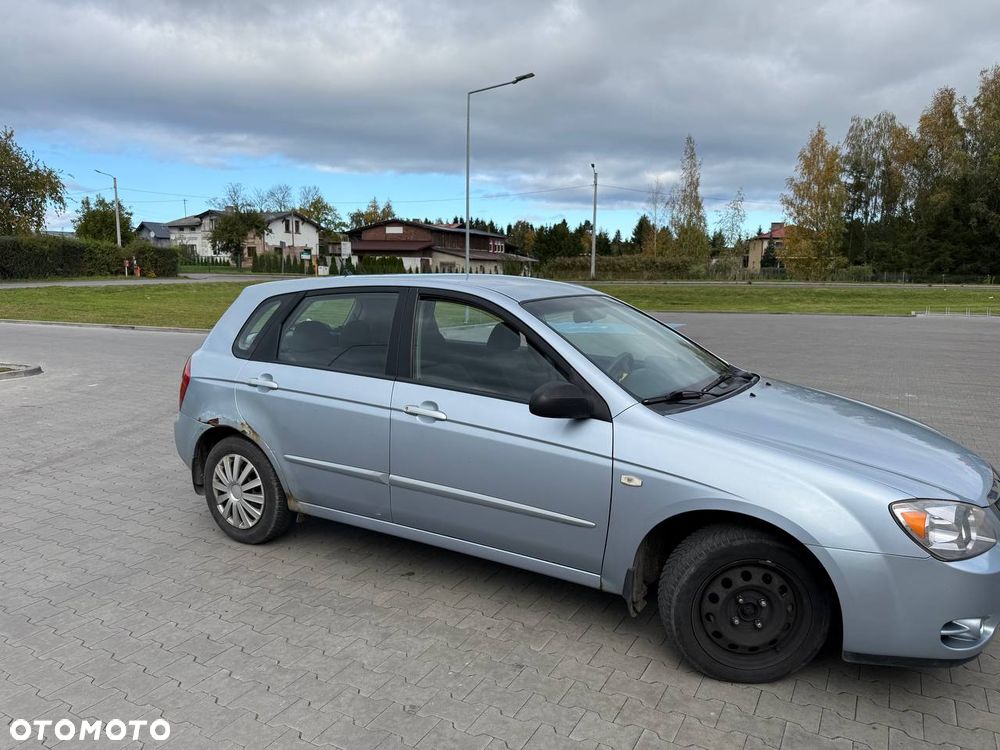Kia Cerato 2.0 CRDi LX - 6