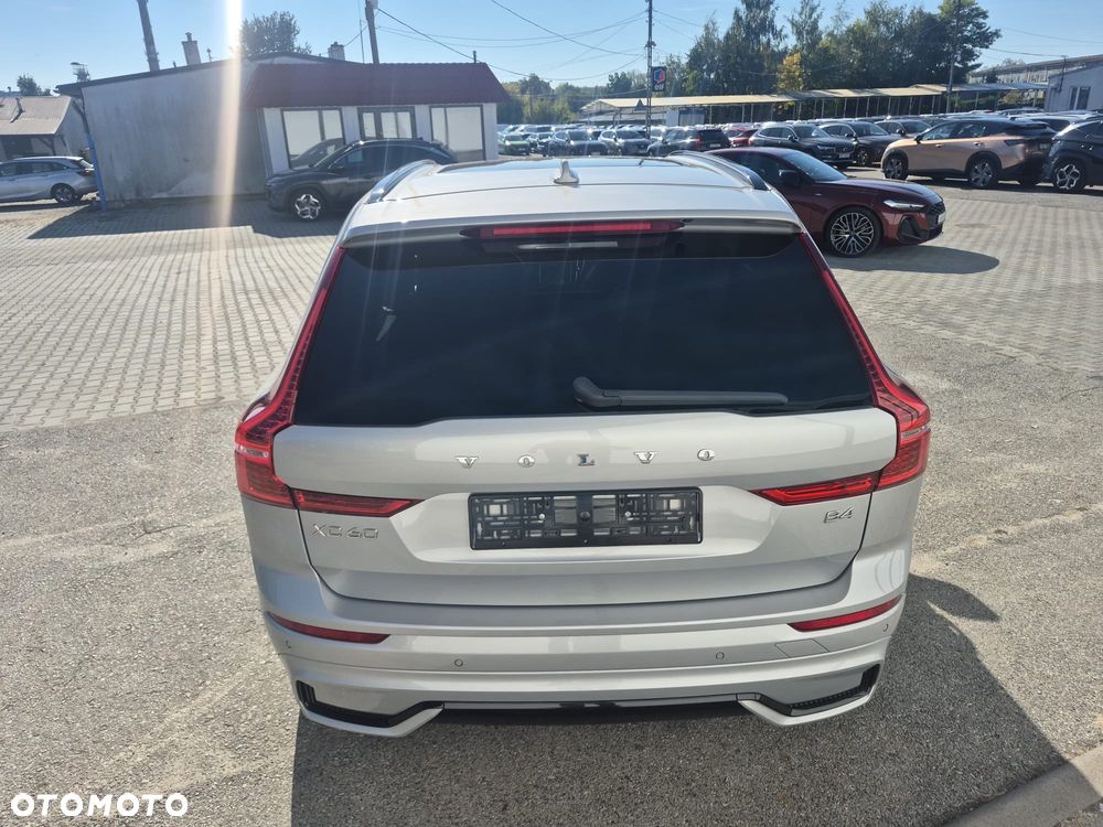 Volvo XC 60 B4 D Geartronic RDesign - 17