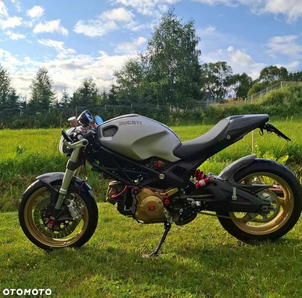 Ducati Monster - 2