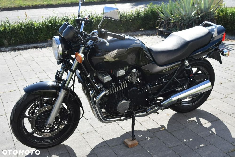 Honda CB - 4