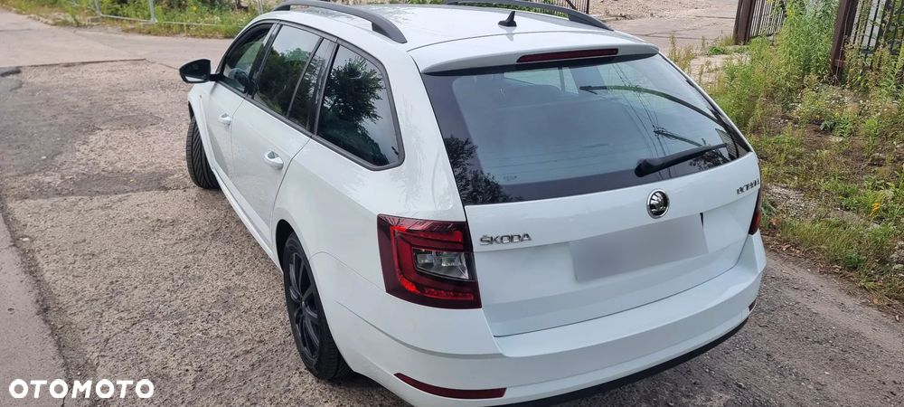 Skoda Octavia 2.0 TDI DSG Clever - 9