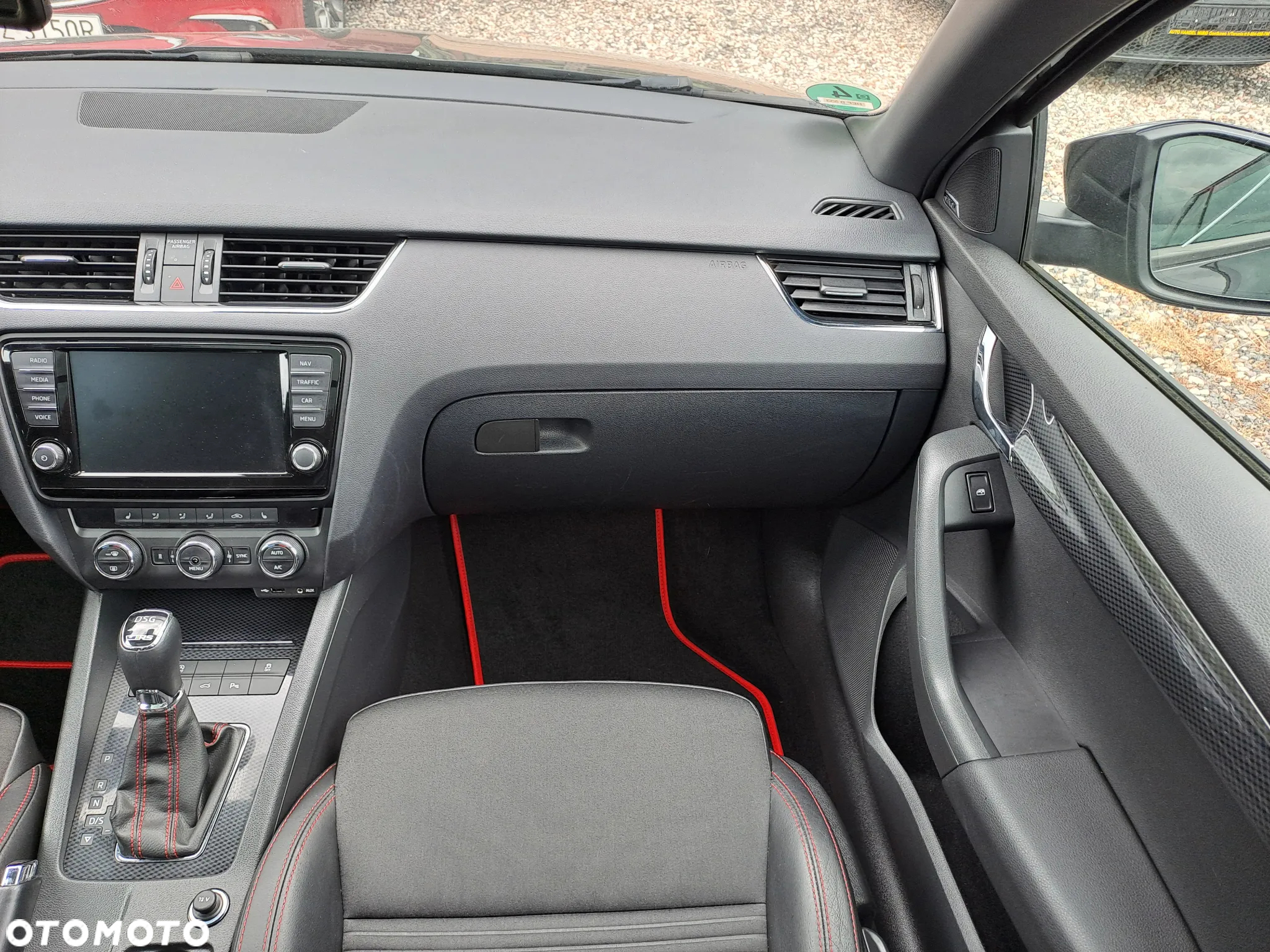 Skoda Octavia 2.0 TDI RS Challenge DSG - 19