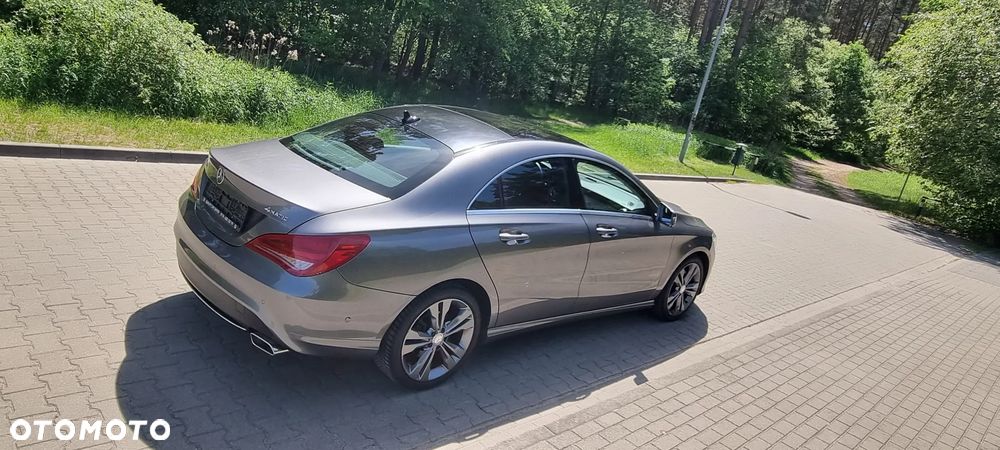 Mercedes-Benz CLA 250 4Matic 7G-DCT UrbanStyle Edition - 4