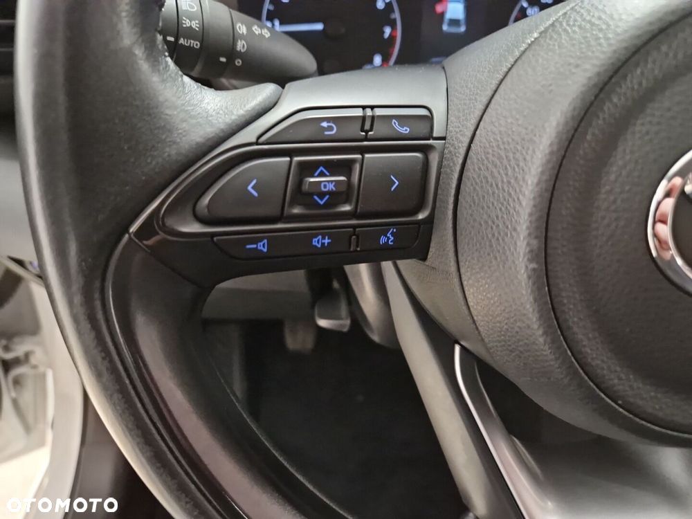 Toyota Yaris - 16