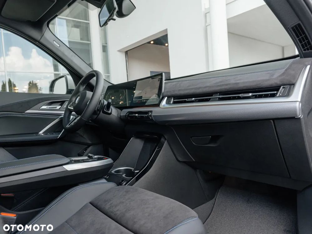 BMW X1 sDrive18i - 9