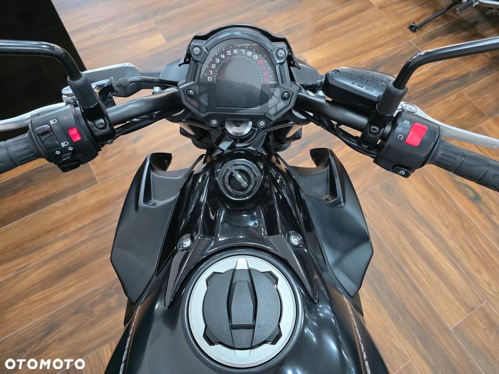 Kawasaki Z 650 - 5