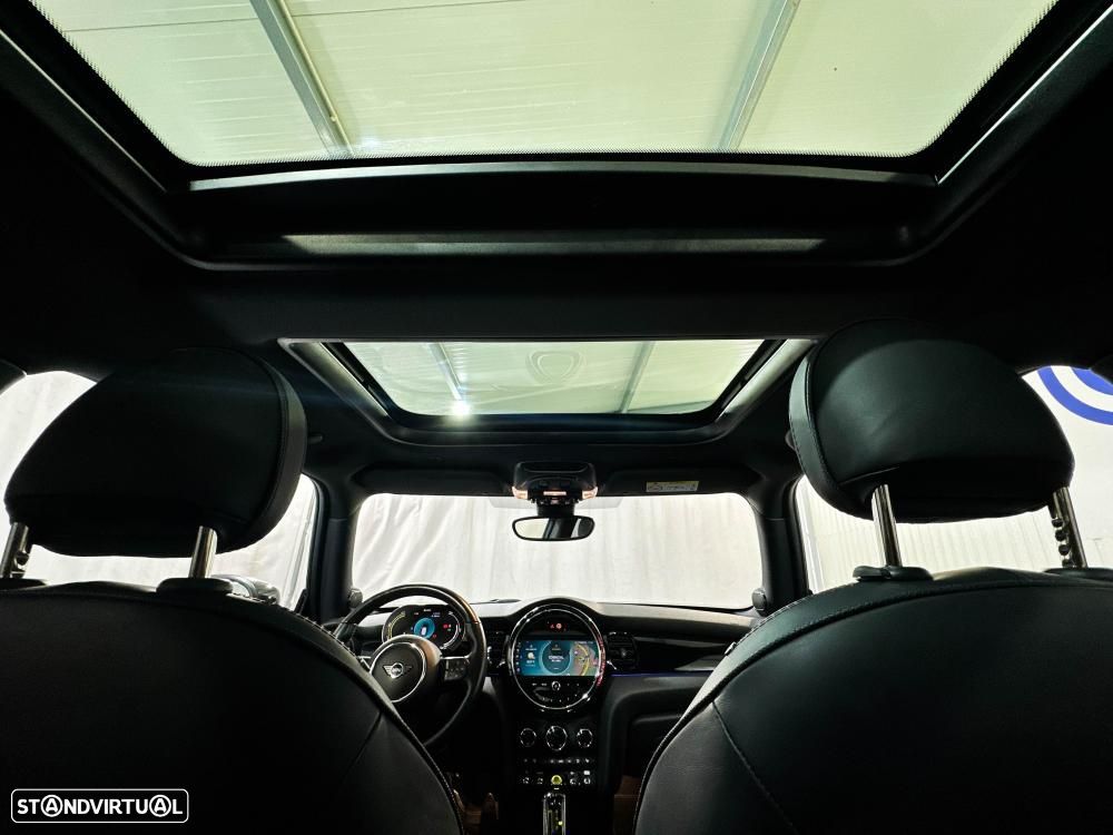 MINI 3 Portas Cooper SE Premium Classic - 26