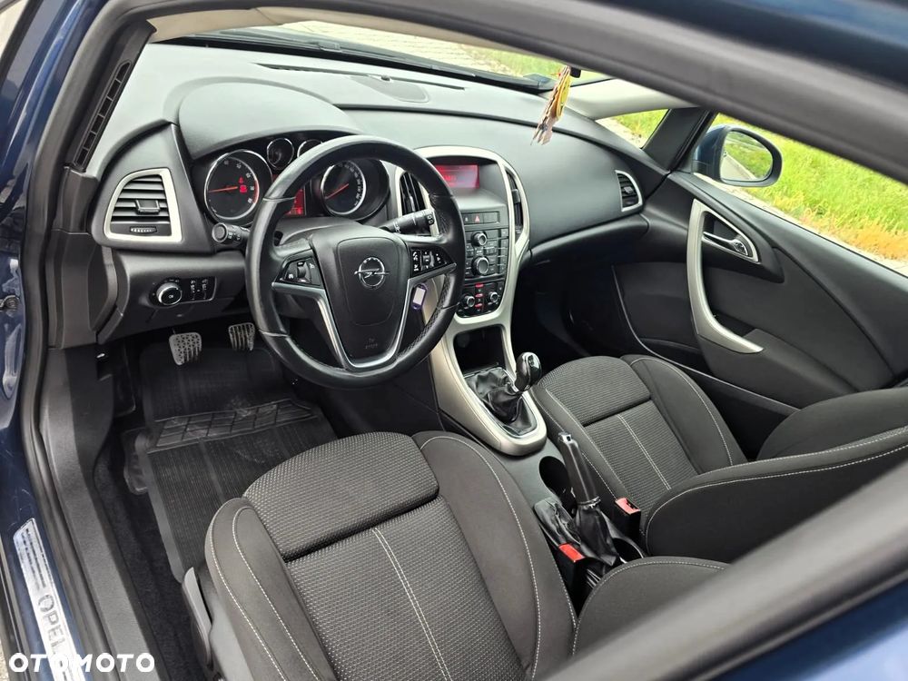 Opel Astra 1.6 Cosmo - 21