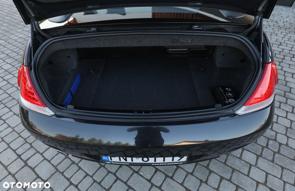 BMW Seria 6 650 i - 31