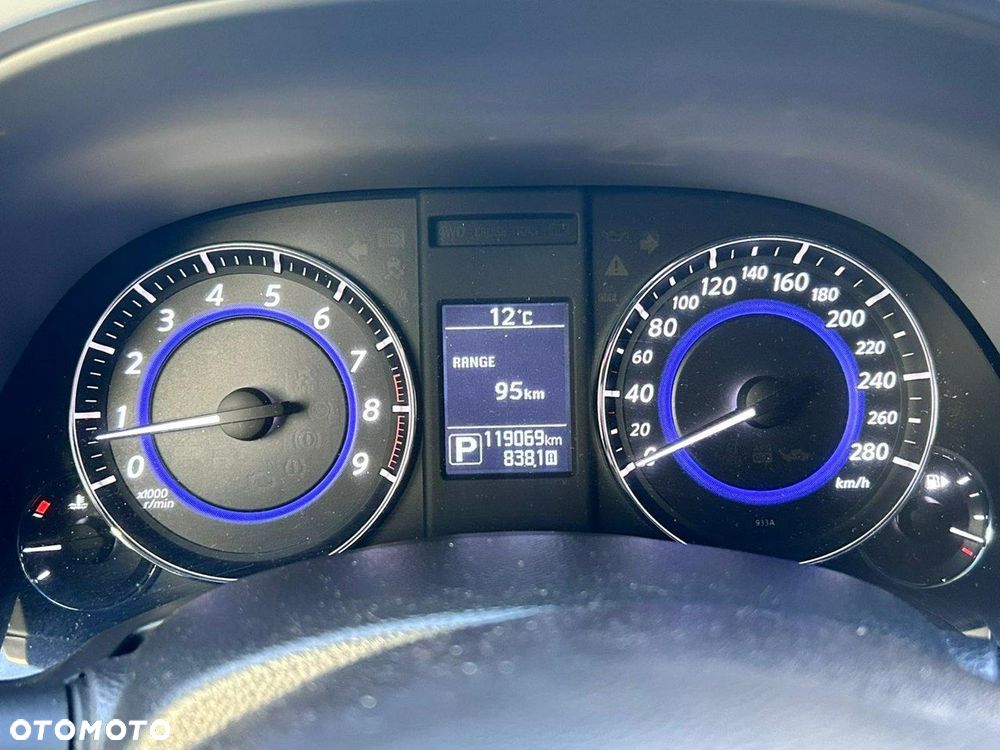 Infiniti QX70 3.7 AWD S Premium - 10