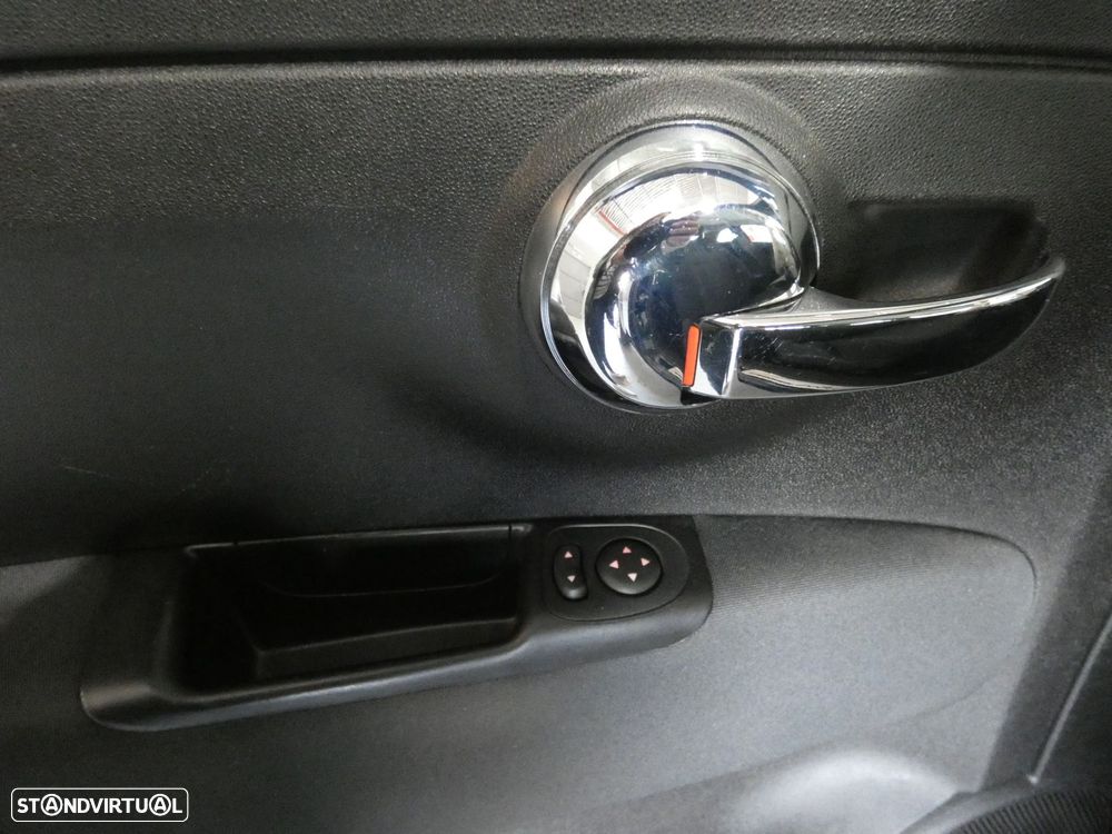 Fiat 500 1.0 Hybrid Club - 28