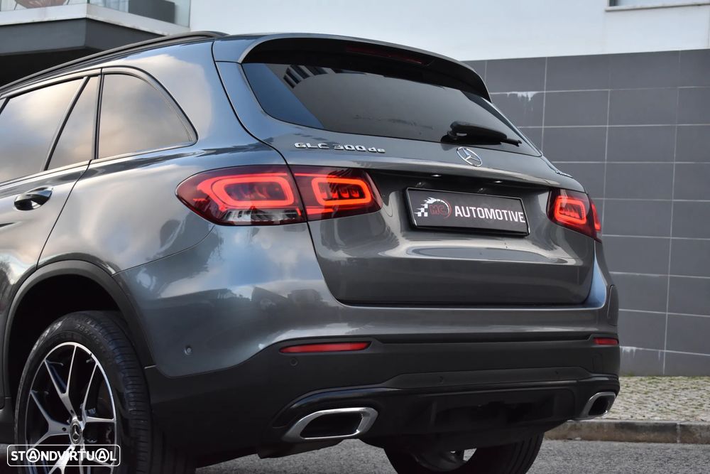 Mercedes-Benz GLC 300 de 4Matic 9G-TRONIC AMG Line - 8