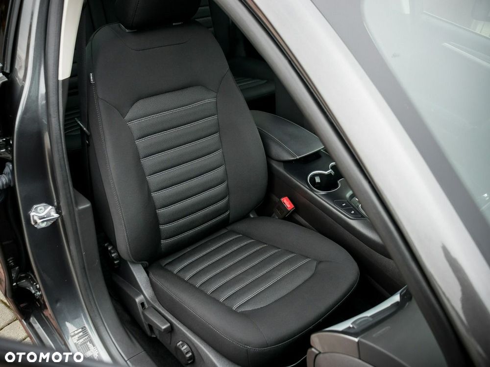 Ford Mondeo - 19