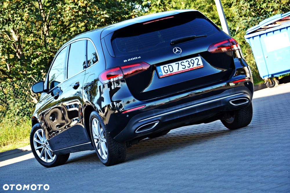 Mercedes-Benz Klasa B 200 d 8G-DCT - 25