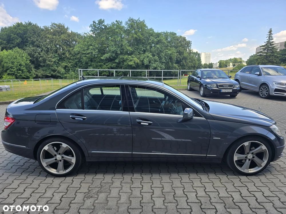 Mercedes-Benz Klasa C 250 CGI Automatik BlueEFFICIENCY Special Edition - 5