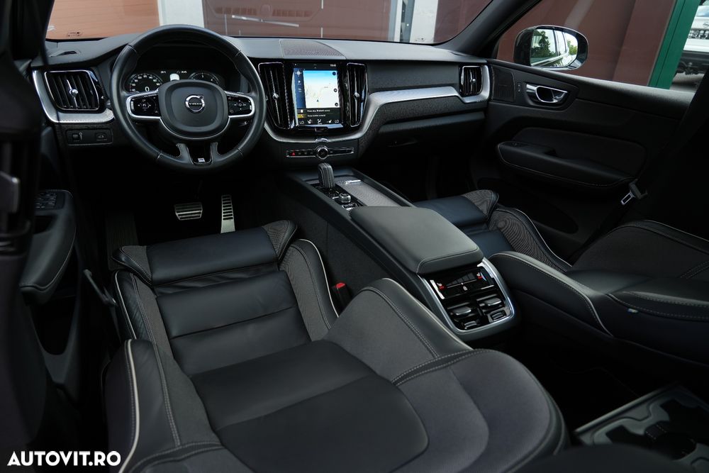 Volvo XC 60 D5 AWD Geartronic RDesign - 14