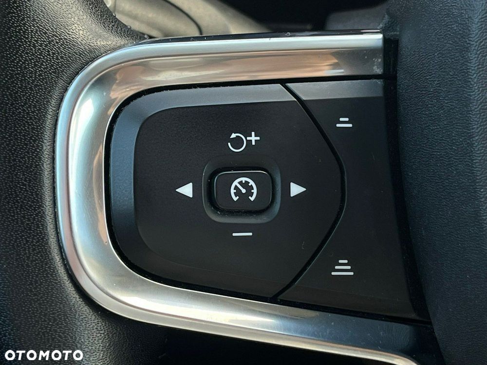 Volvo XC 40 - 20