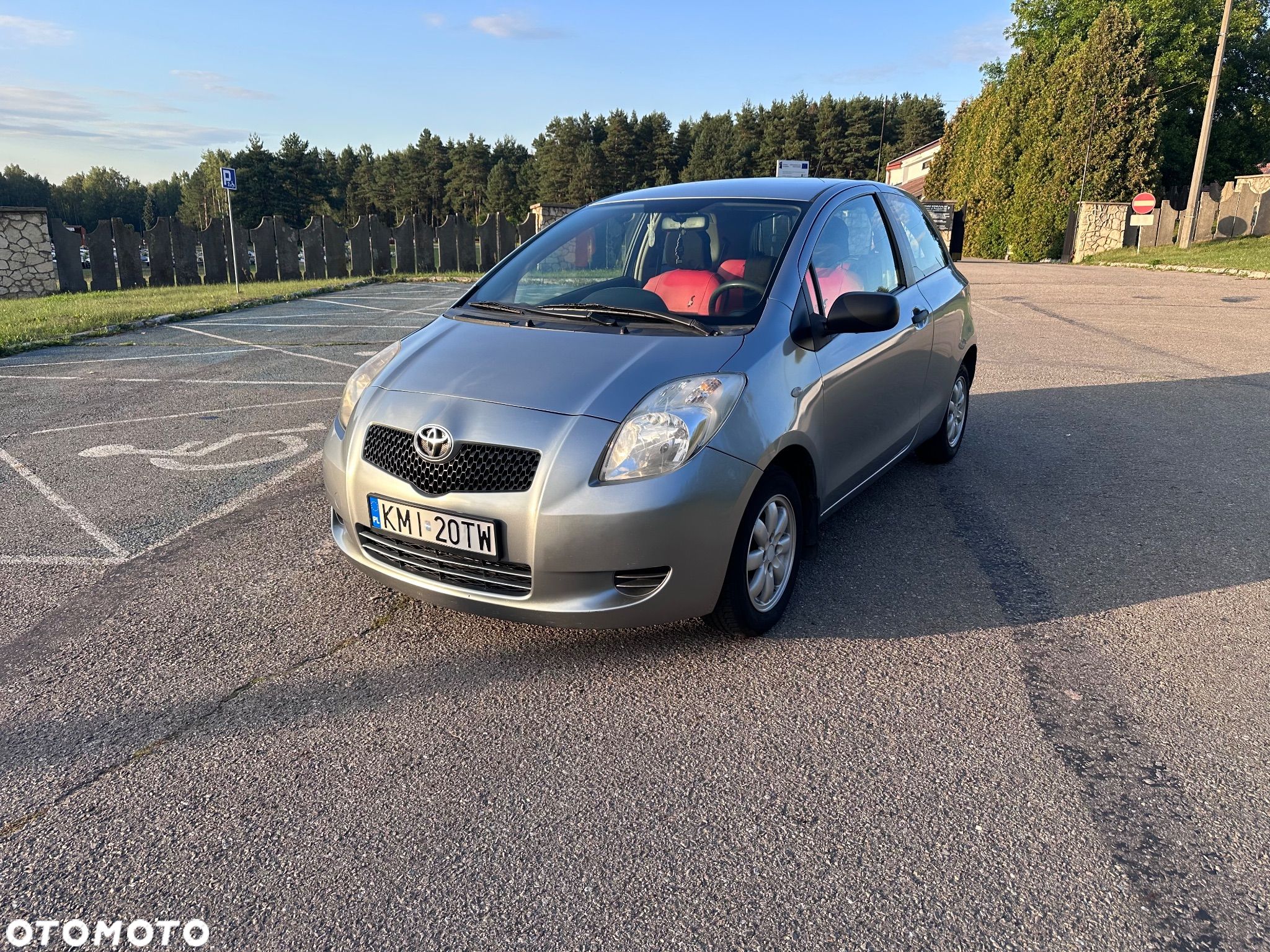 Toyota Yaris 1.0 Luna A/C - 1