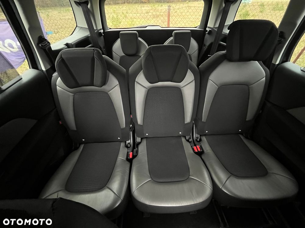 Citroën C4 Picasso 1.6 e-HDi Attraction - 23