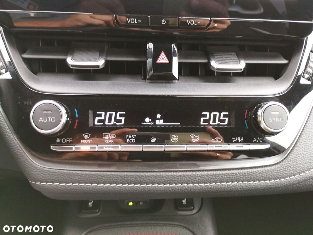 Toyota Corolla 1.8 Hybrid GR Sport Dynamic - 18