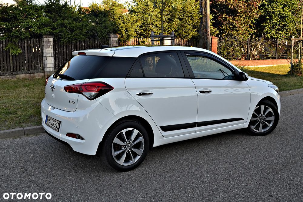 Hyundai i20 1.2 YES Gold - 18