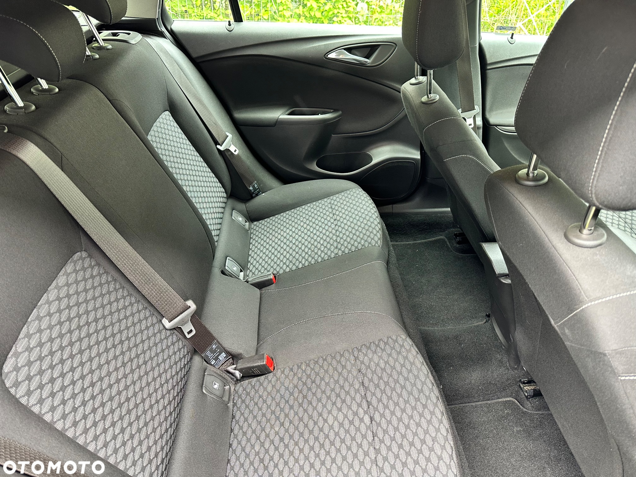 Opel Astra IV 1.6 CDTI Enjoy - 22
