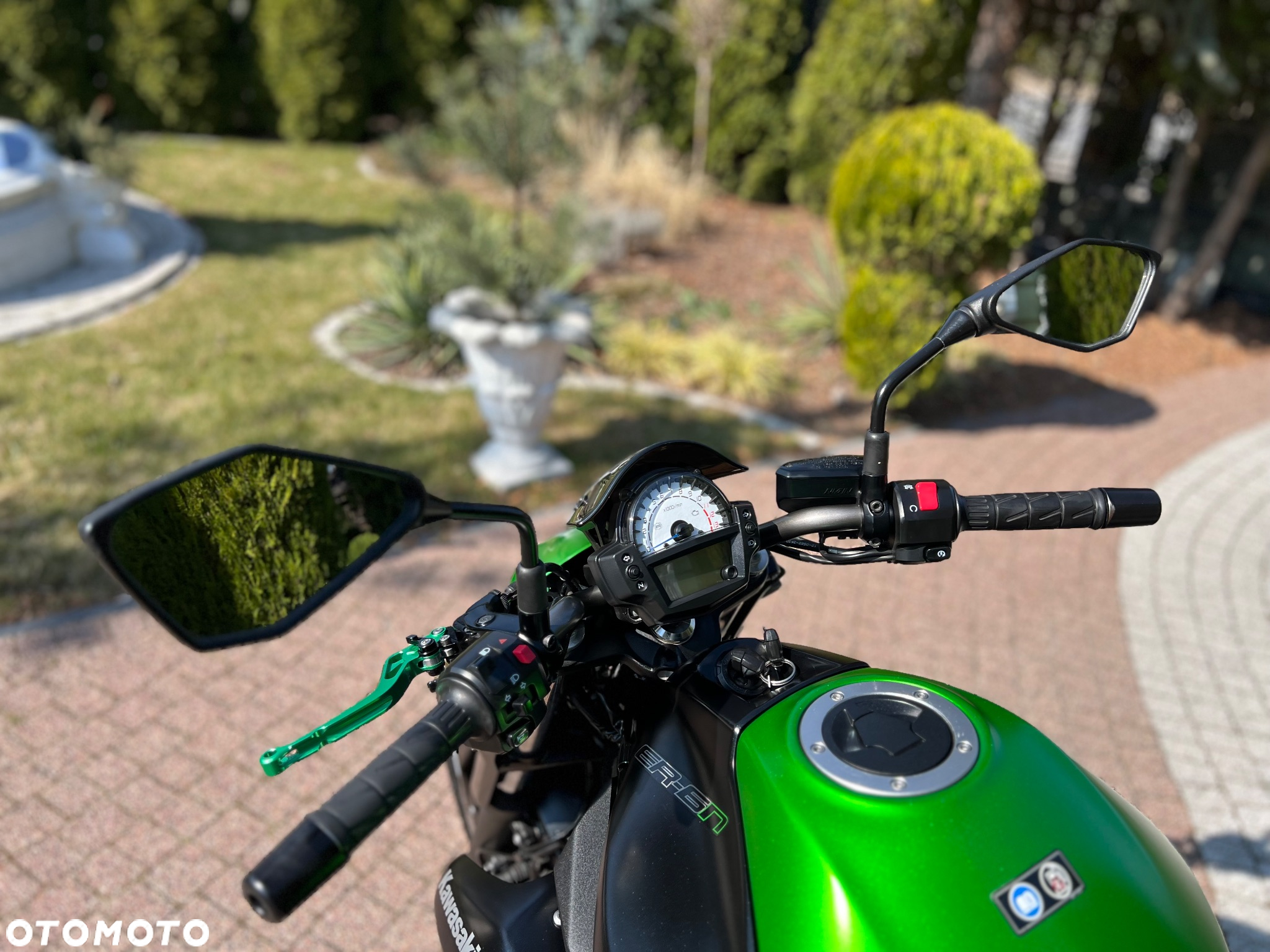 Kawasaki ER - 35