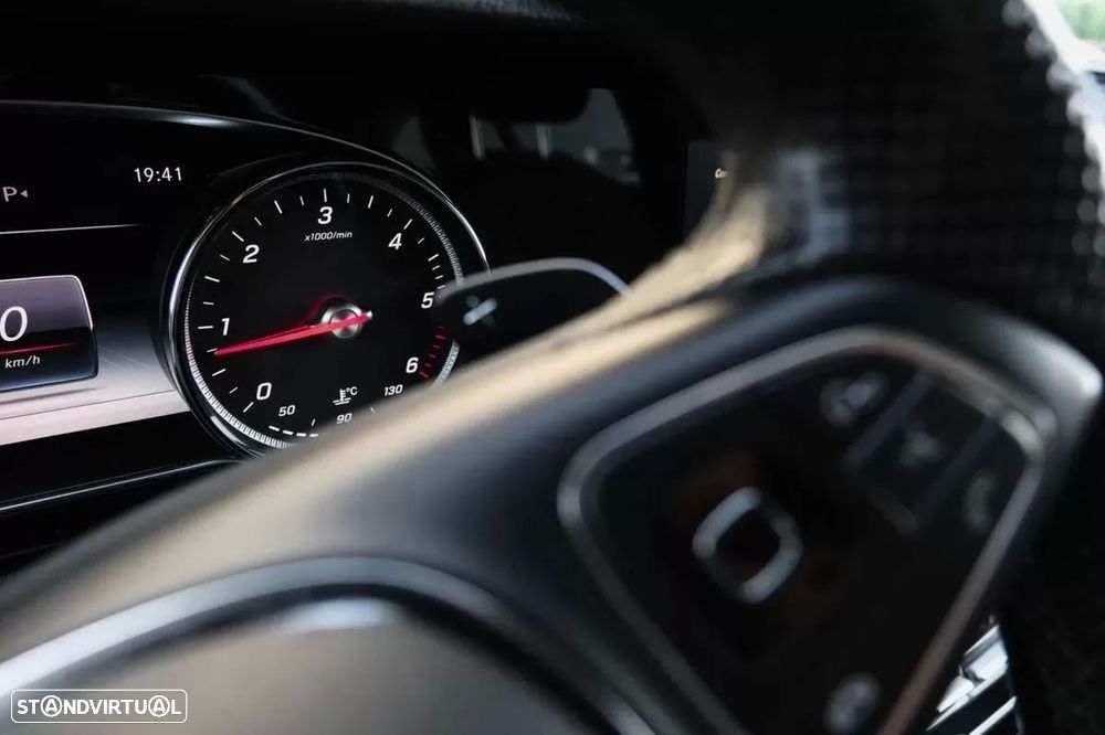 Mercedes-Benz E 220 - 27