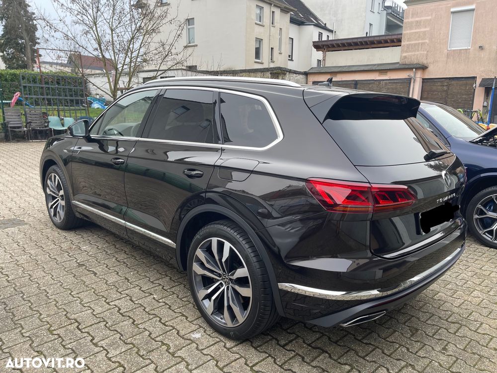 Volkswagen Touareg 3.0 V6 e-Hybrid 4Motion Aut. Elegance - 4