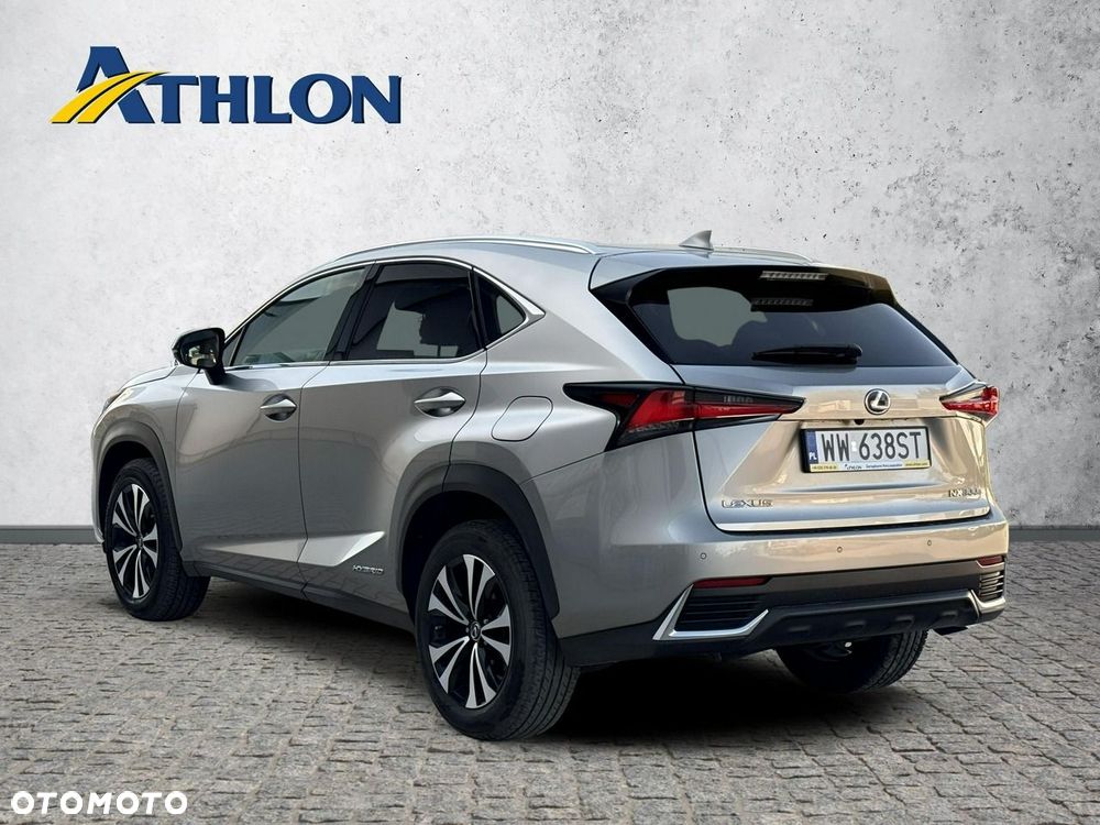 Lexus NX 300h F Impression AWD - 3