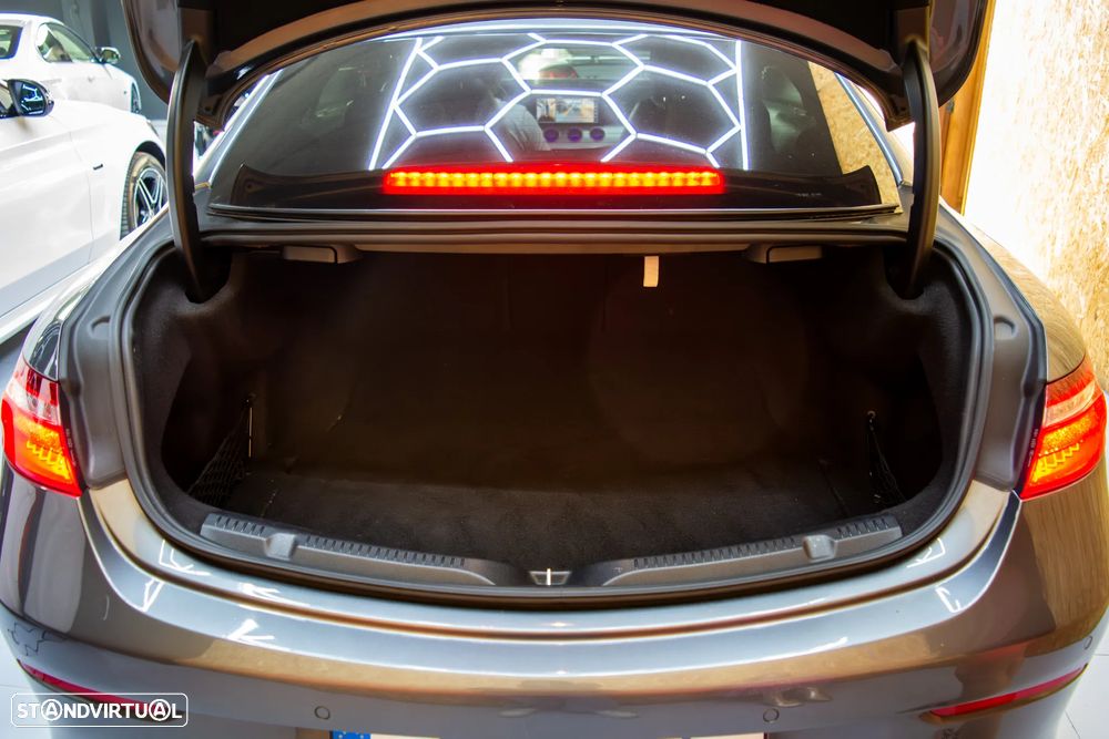 Mercedes-Benz E 220 d Coupe 9G-TRONIC Night Edition - 14