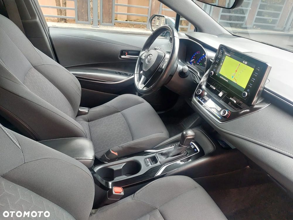 Toyota Corolla 1.8 Hybrid Executive - 8