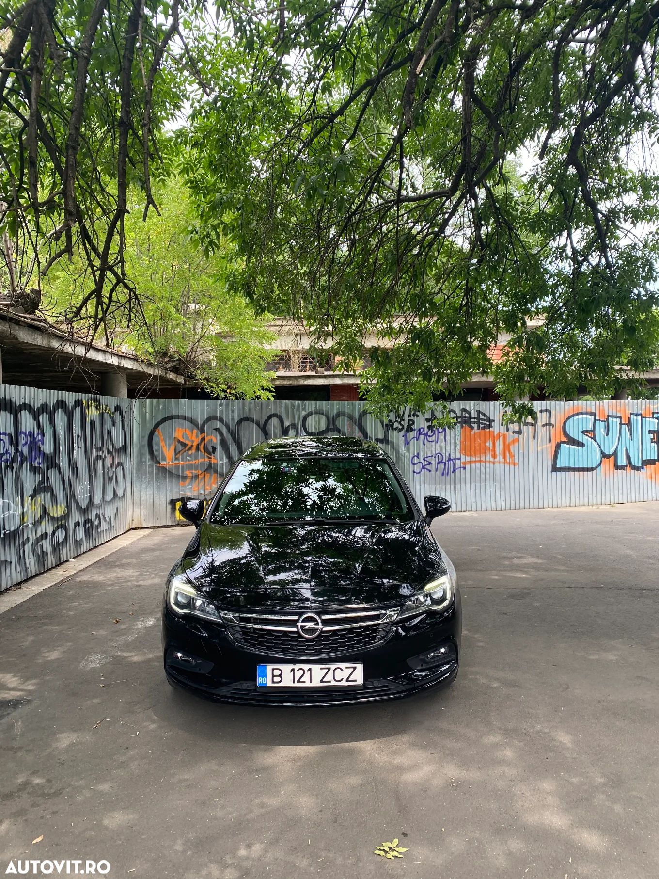 Opel Astra 1.6 CDTI Enjoy Aut. - 1