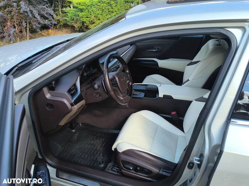 Lexus Seria ES - 6
