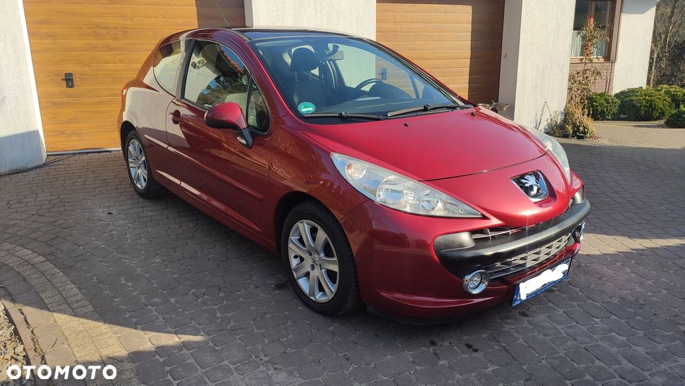 Peugeot 207 - 1