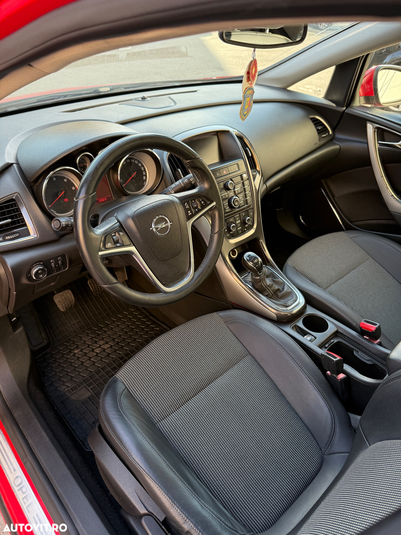 Opel Astra 1.7 CDTI Cosmo - 6