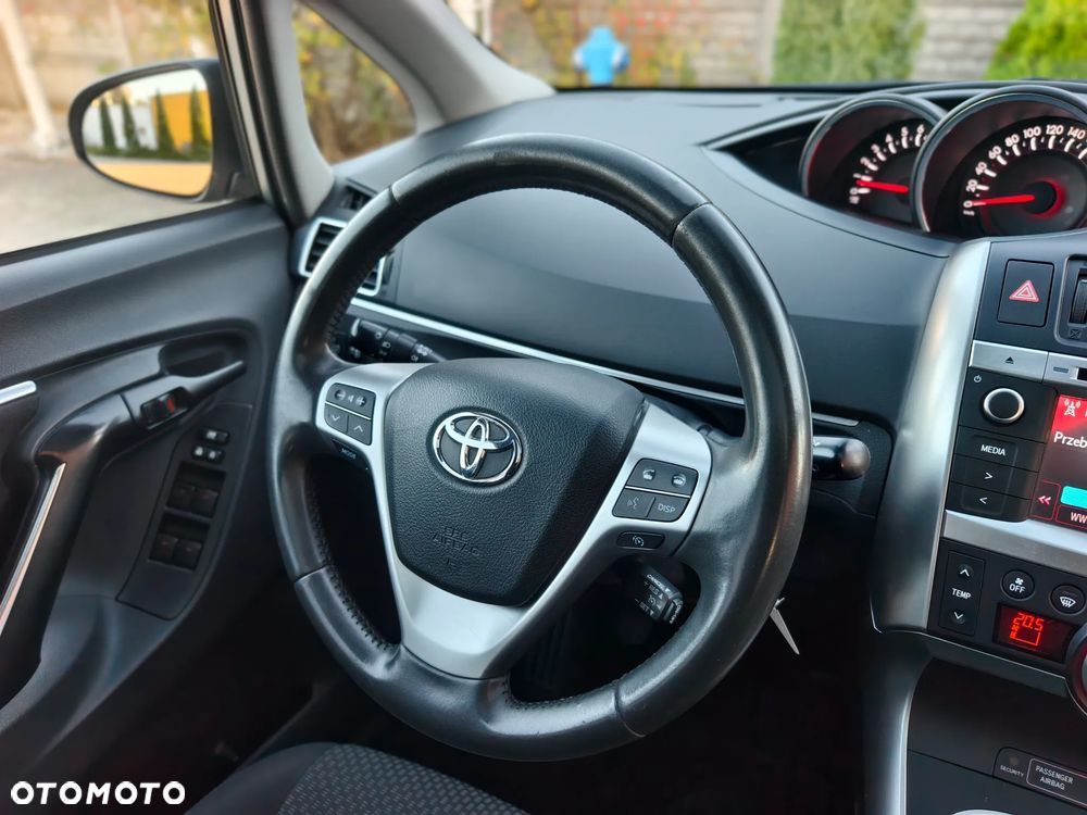 Toyota Verso 1.8 7-Sitzer Skyview Edition - 16