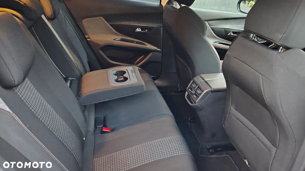 Peugeot 3008 - 8