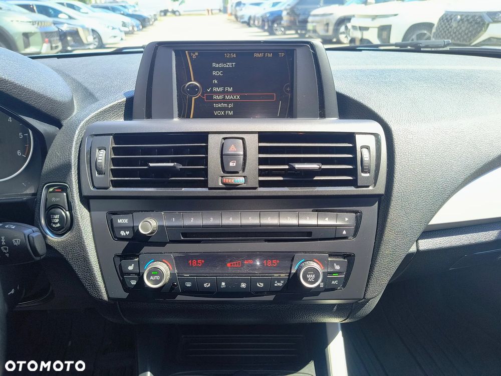 BMW Seria 1 - 21