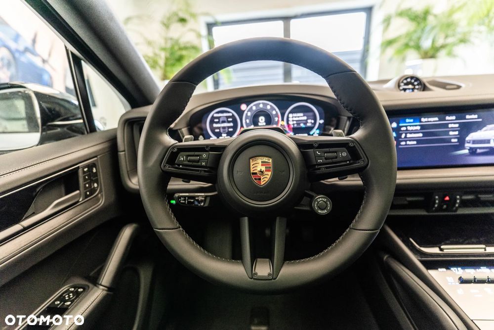 Porsche Cayenne E-Hybrid PHEV Black Edition - 18