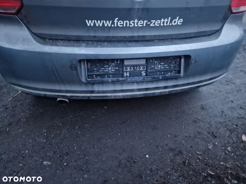 Zderzak  tył vw  polo  6R  w kolorze  LD7R - 3