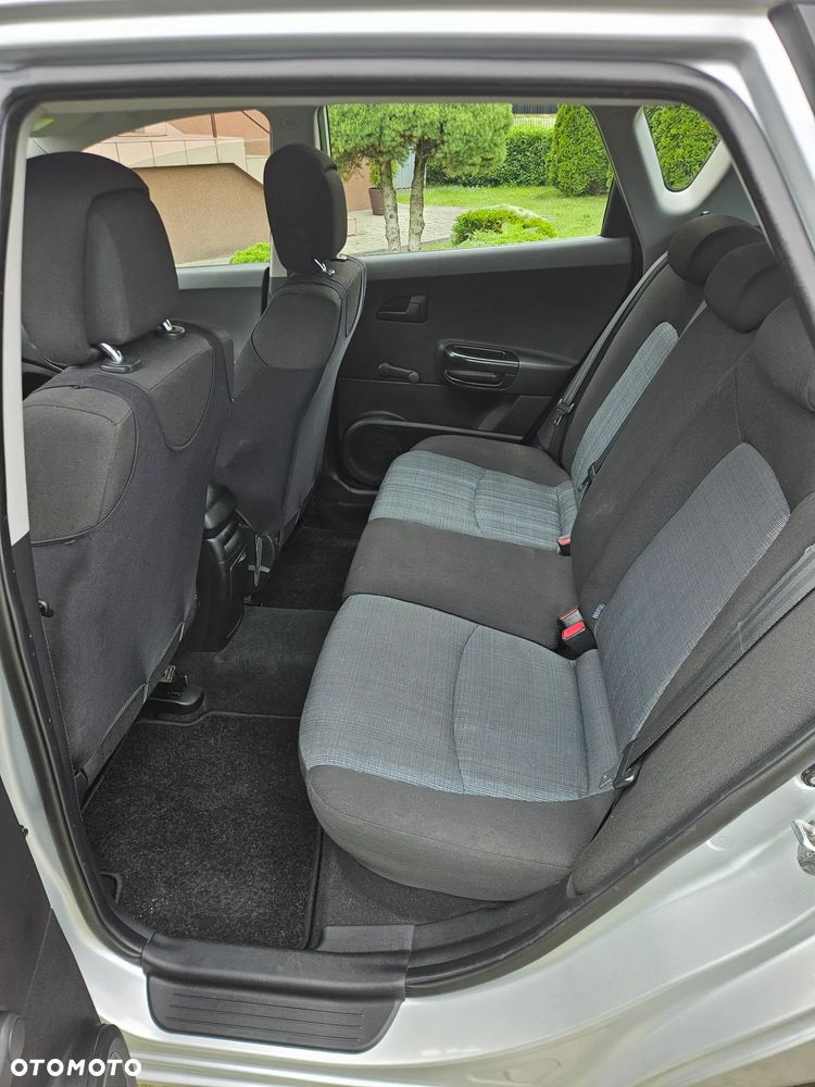 Kia Ceed 1.4 CVVT Attract - 11