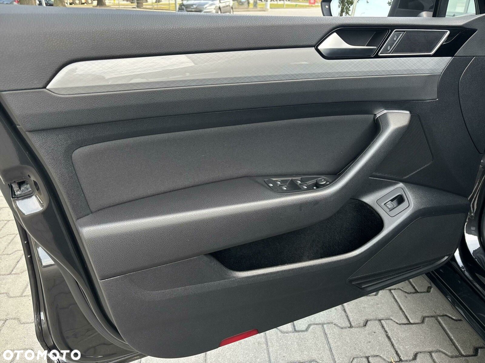 Volkswagen Passat - 10