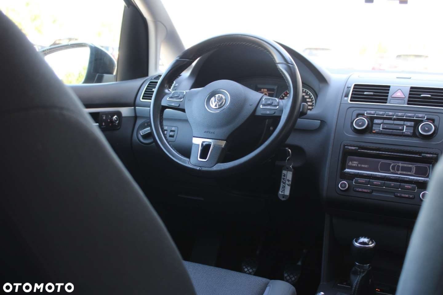 Volkswagen Touran - 38