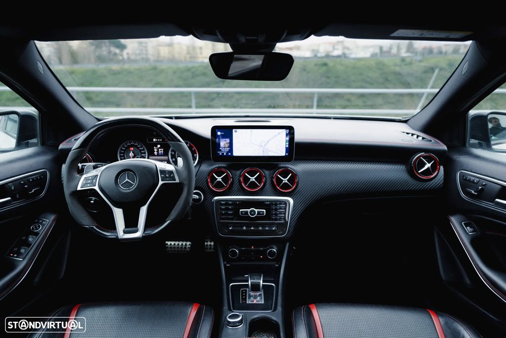 Mercedes-Benz A 45 AMG 4-Matic - 6