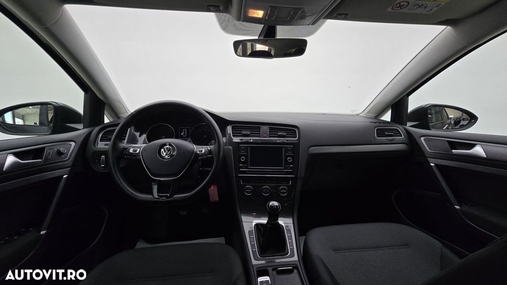 Volkswagen Golf 1.6 TDI Comfortline - 14