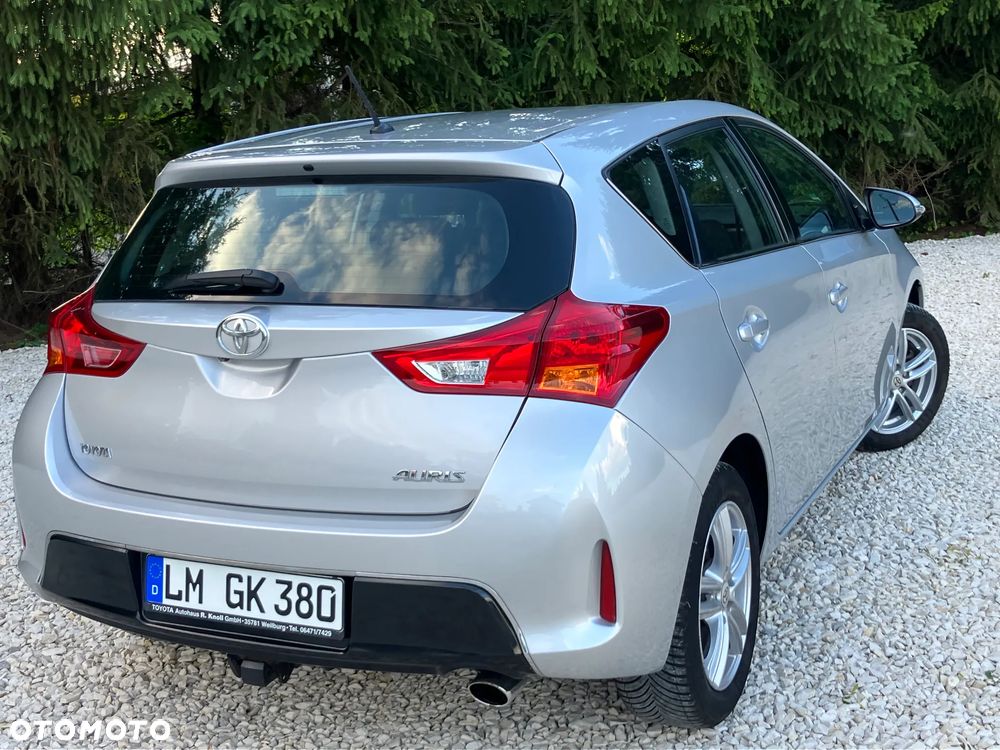 Toyota Auris 1.6 Prestige - 13