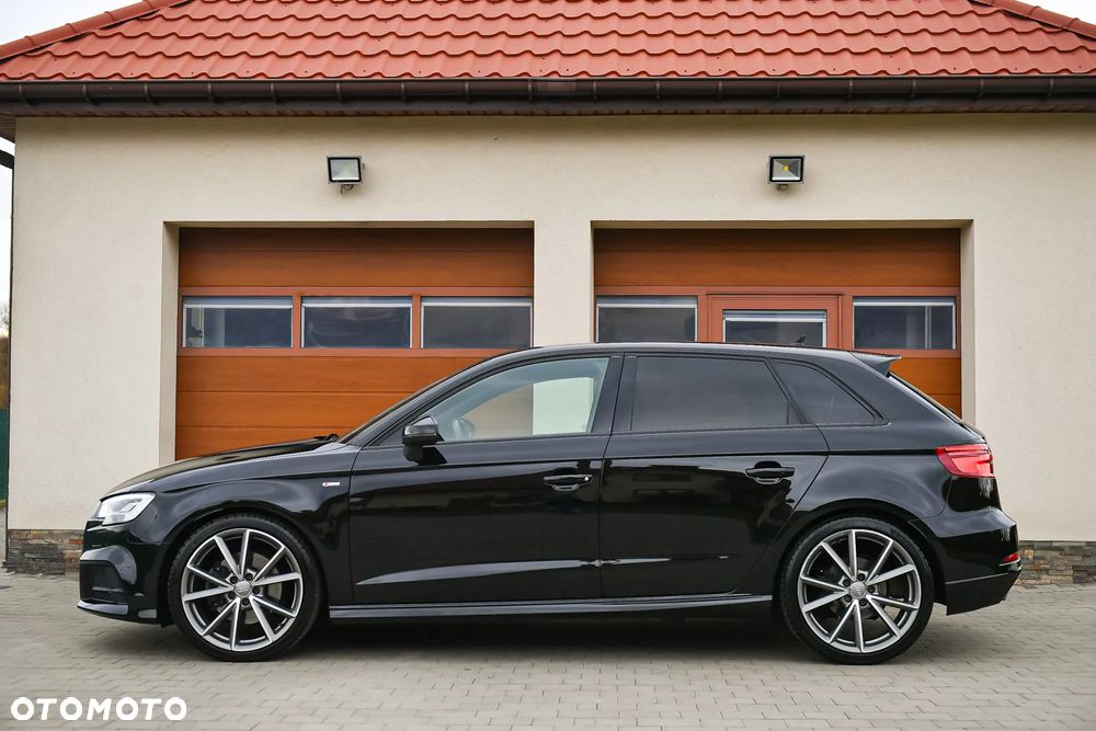 Audi A3 Sportback - 12