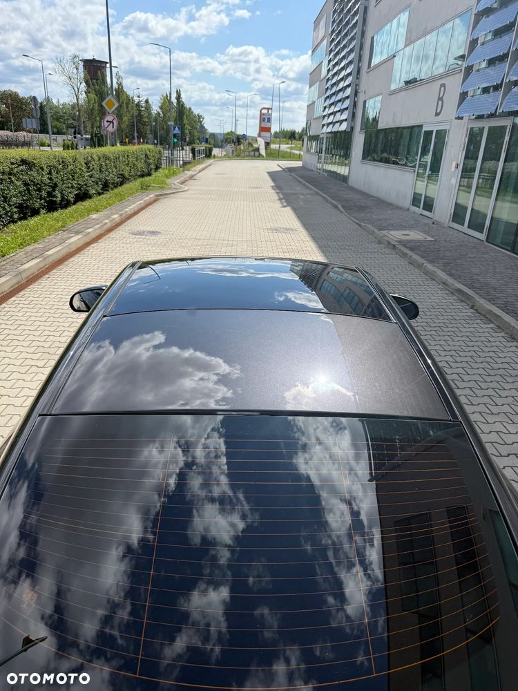 Mercedes-Benz Klasa C 300 9G-TRONIC AMG Line - 18